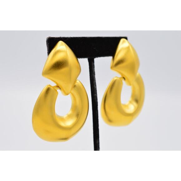 Givenchy Vintage Huge Clip On Earrings Brushed Gold Chunky Signed NOS 1980s BinX - Picture 6 of 12